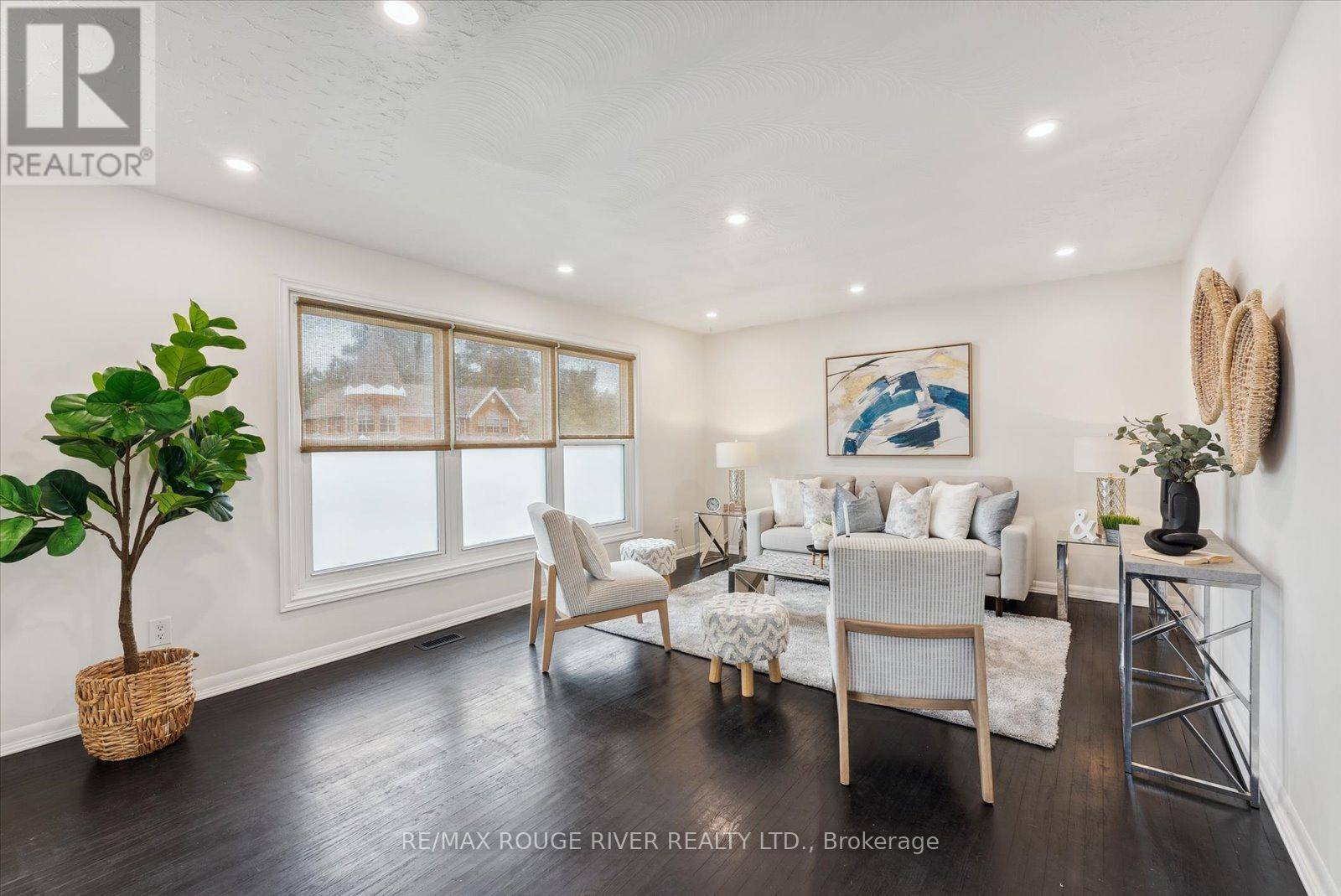 Whitby (downtown Whitby), ON L1N4M1,1121 BROCK STREET S