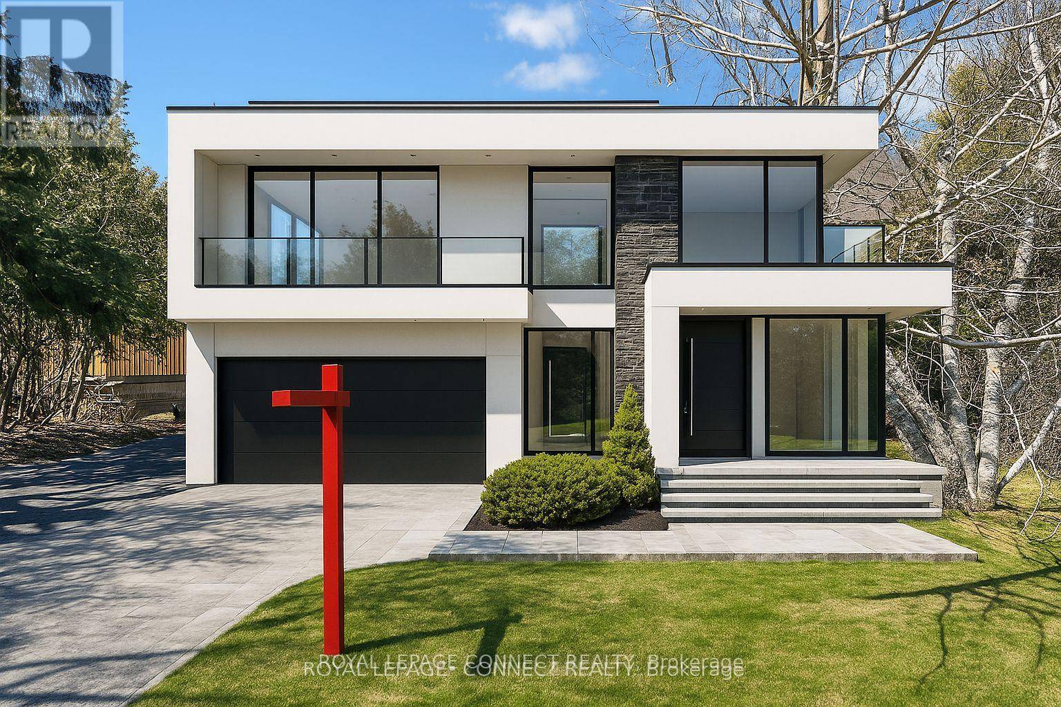 Toronto (scarborough Village), ON M1M1L2,20 BRINLOOR BOULEVARD