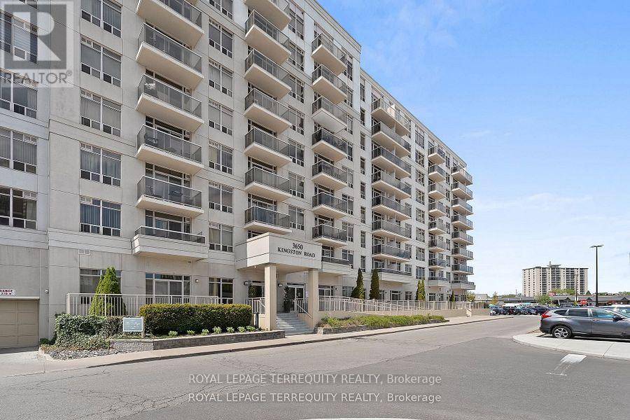 Toronto (scarborough Village), ON M1M3X9,3650 Kingston RD #217