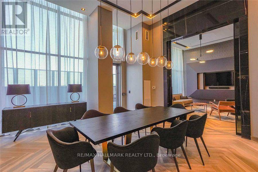 Toronto (agincourt South-malvern West), ON M1S0N4,225 village Green SQ #2604