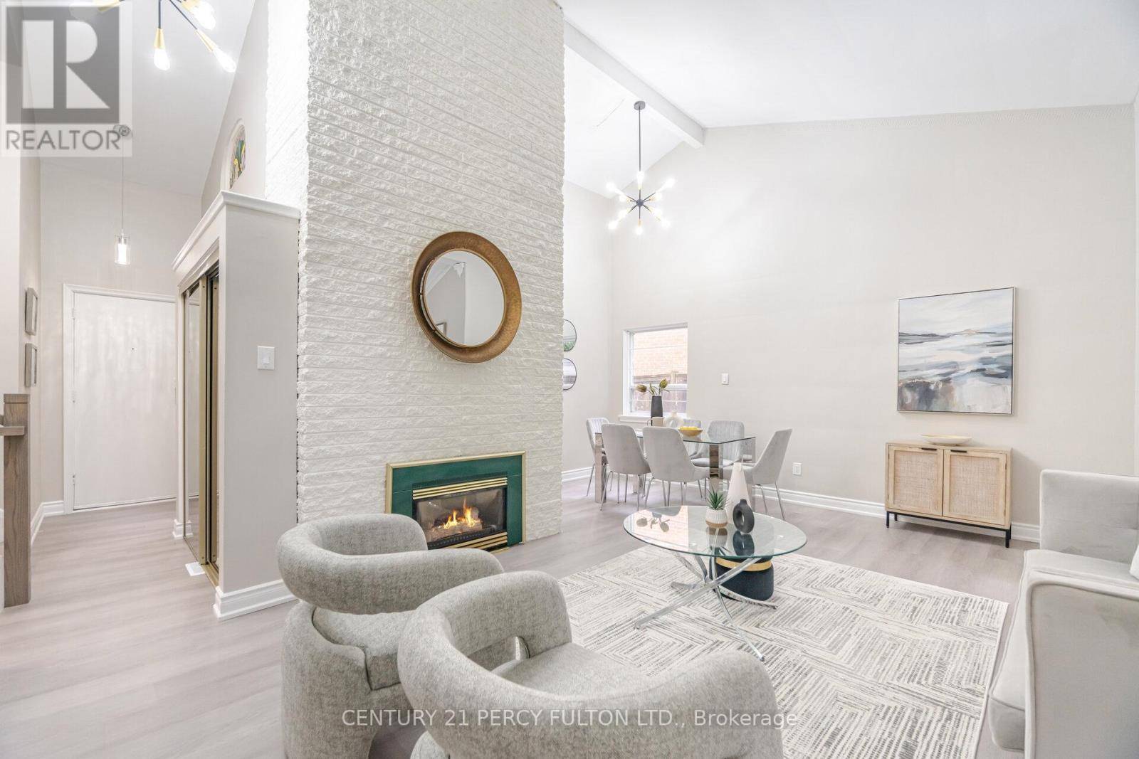 Toronto (woburn), ON M1H1J1,27 BENLEIGH DRIVE