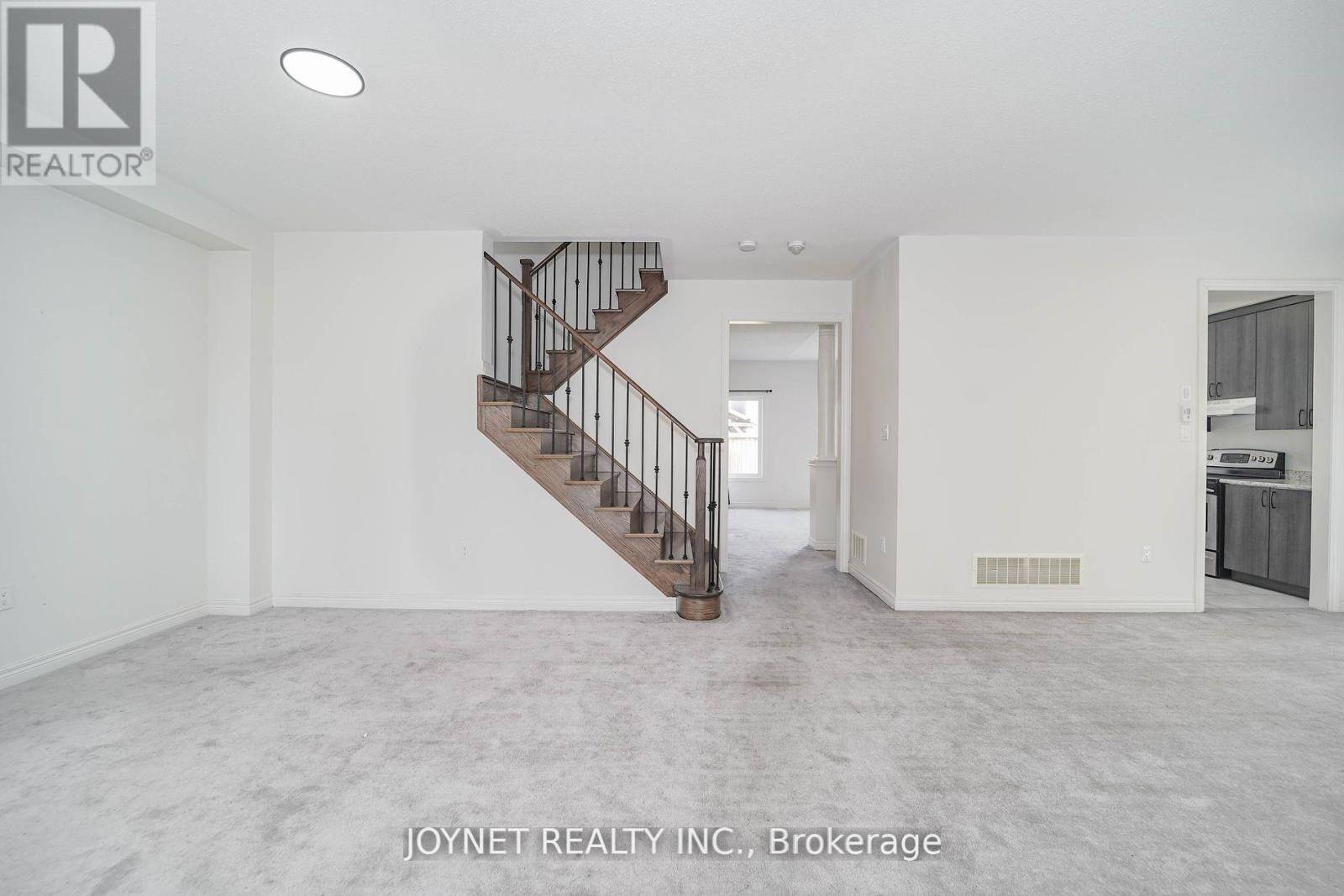Oshawa (taunton), ON L1K0X5,1721 FREDERICK MASON DRIVE