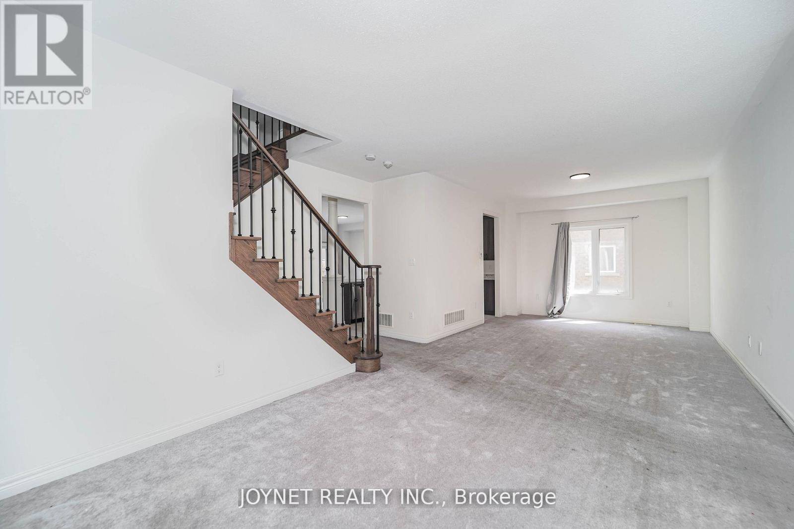 Oshawa (taunton), ON L1K0X5,1721 FREDERICK MASON DRIVE