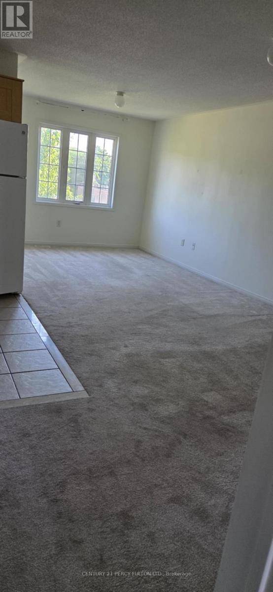 Toronto (west Hill), ON M1E2P8,UPPER LEVEL - 4651C KINGSTON ROAD