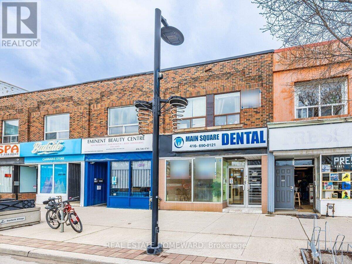 Toronto (east End-danforth), ON M4C1K9,2438 DANFORTH AVENUE