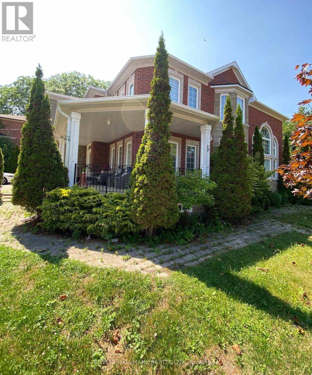 Toronto (scarborough Village), ON M1M1J6,92 HILL CRESCENT