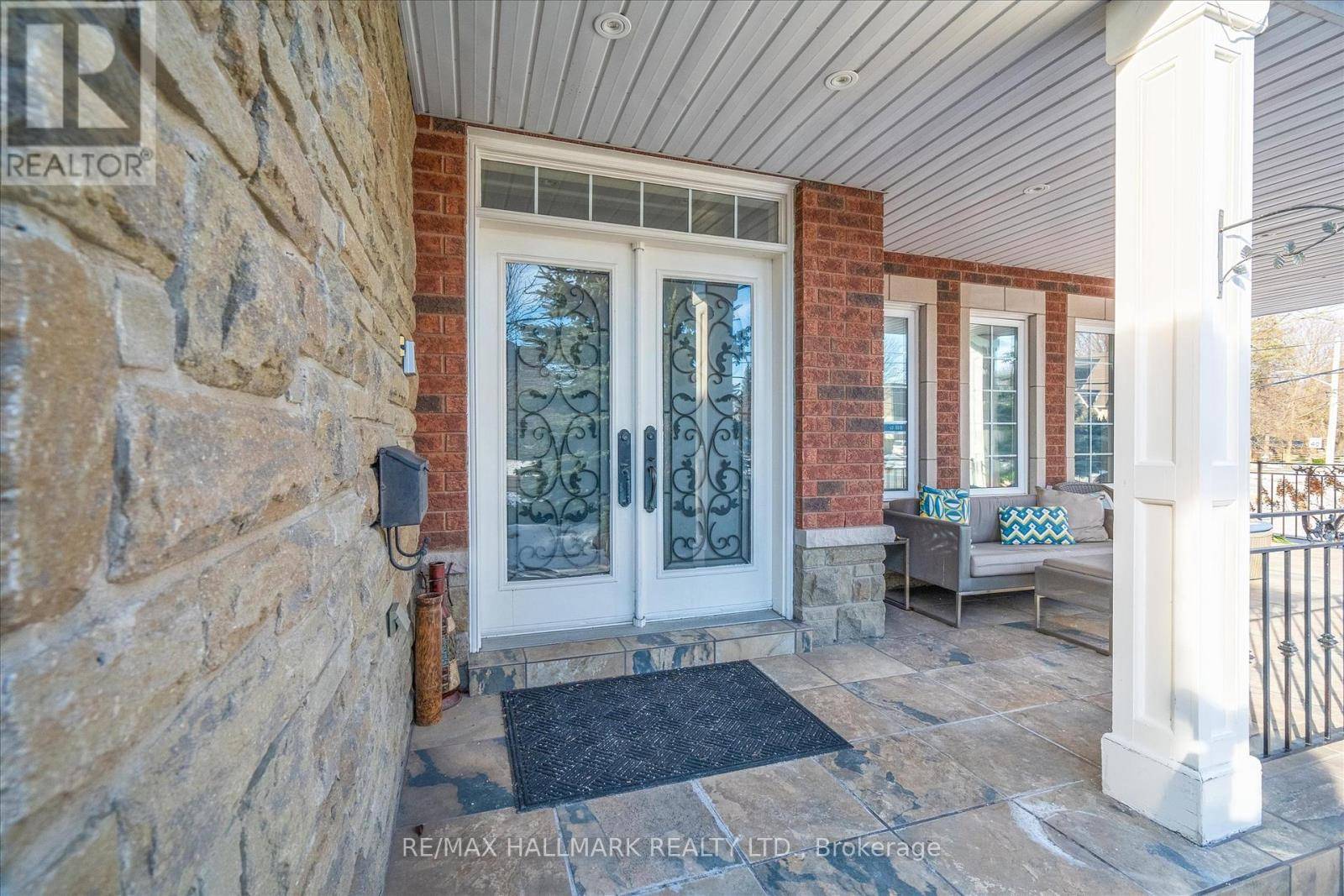Toronto (scarborough Village), ON M1M1J6,92 HILL CRESCENT