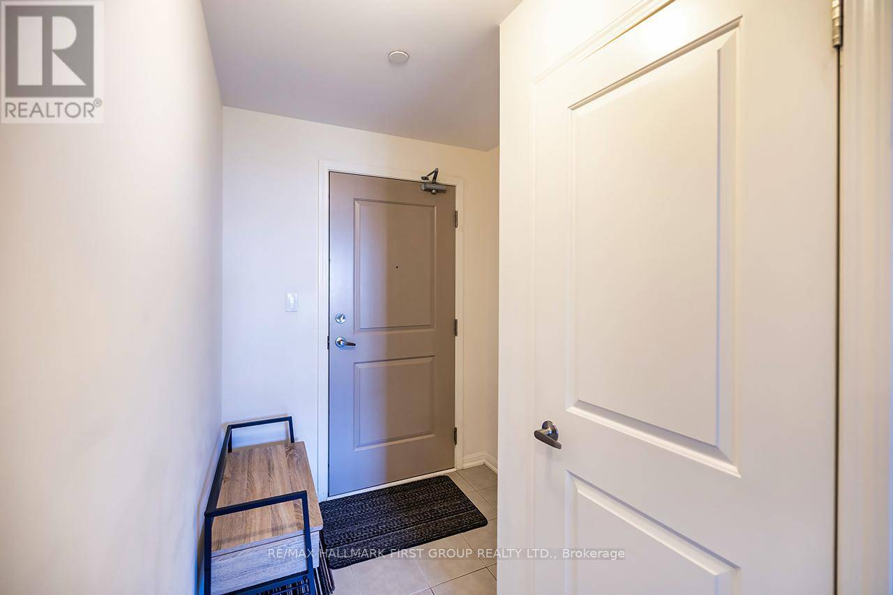 Clarington (bowmanville), ON L1C0V3,84 Aspen Springs DR #327