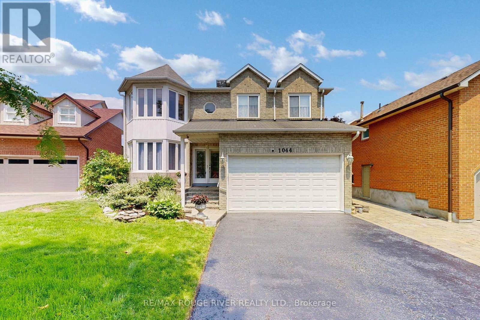 Pickering (liverpool), ON L1V5X6,1044 RAMBLEBERRY AVENUE
