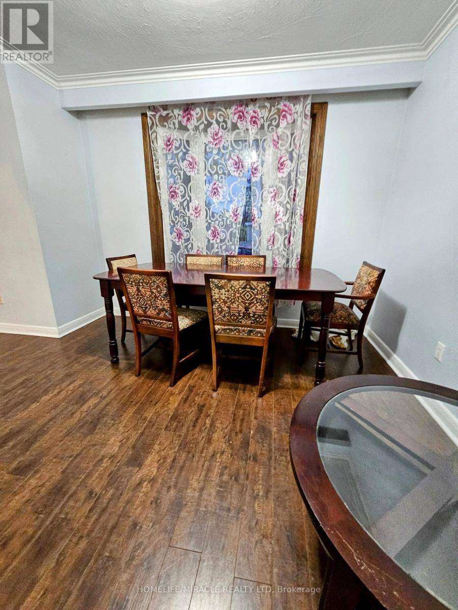 Toronto (bendale), ON M1K4C1,31 Romulus DR #Main Floor