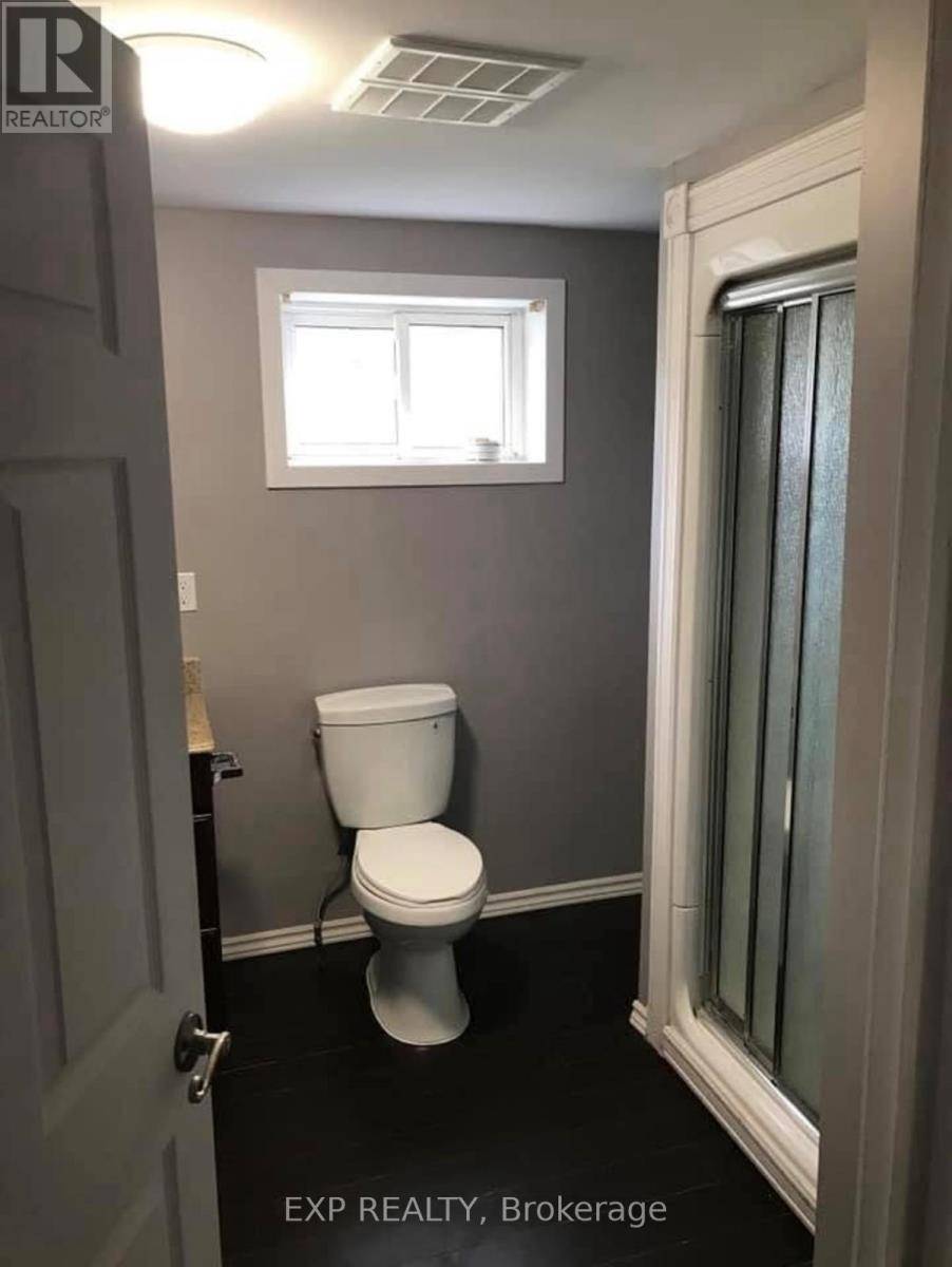 Oshawa (lakeview), ON L1J1H8,546 Phillip Murray AVE #Lower