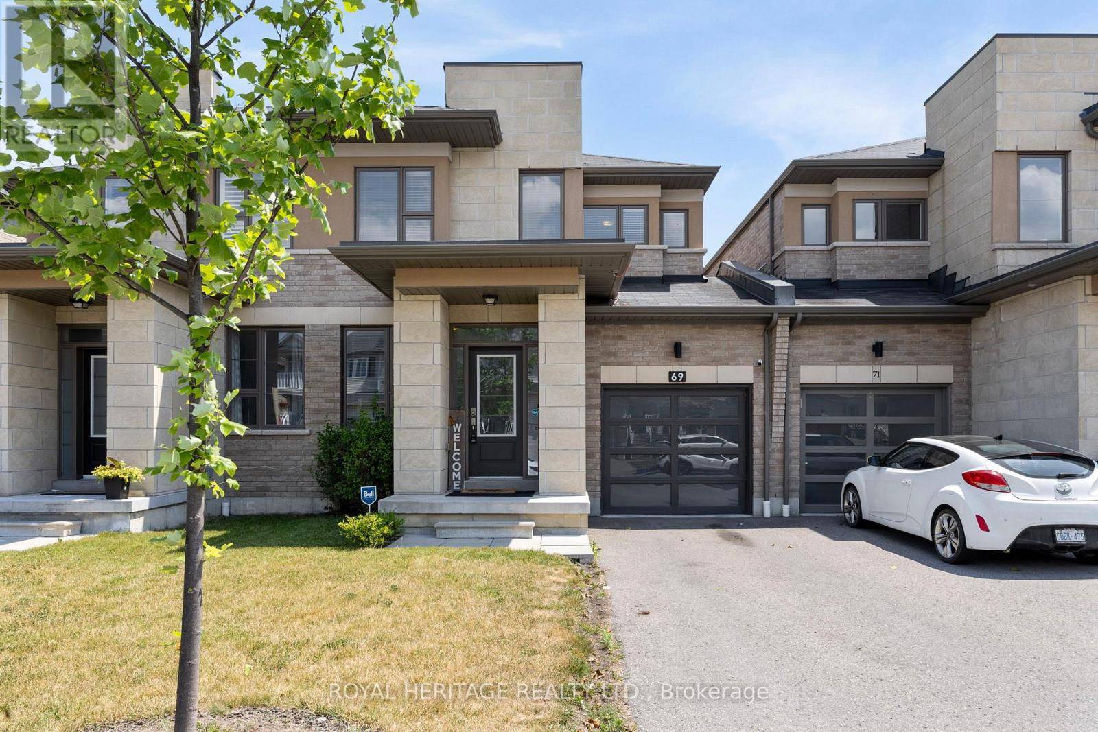 Whitby (pringle Creek), ON L1R0N3,69 BARRISTER AVENUE