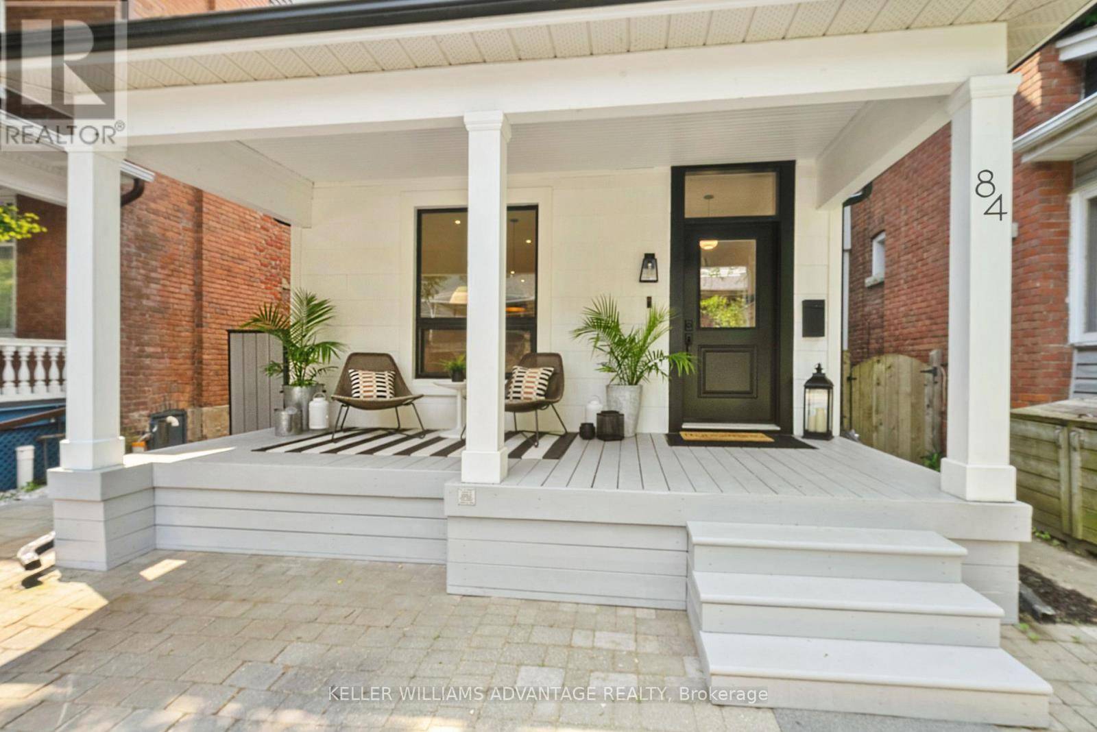 Toronto (the Beaches), ON M4L3V2,84 WHEELER AVENUE