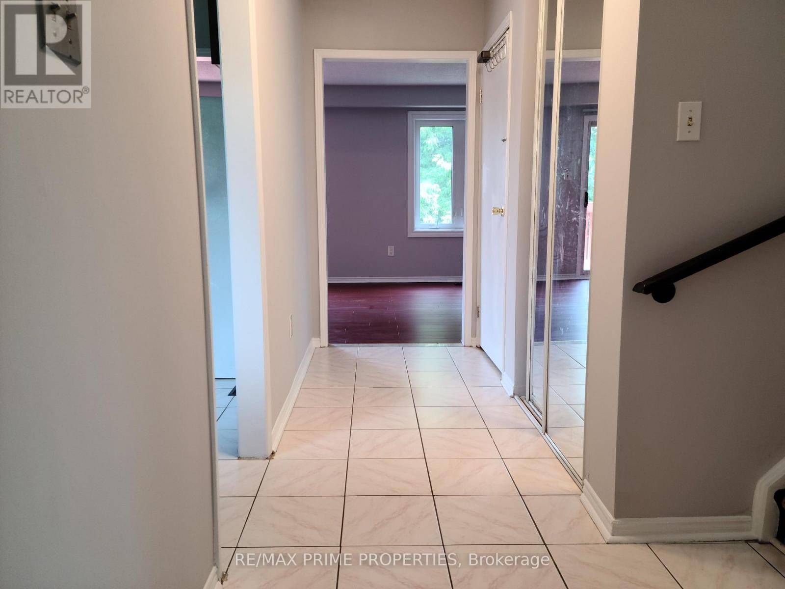 Pickering (village East), ON L1V6G8,1629 Marshcourt DR #Main