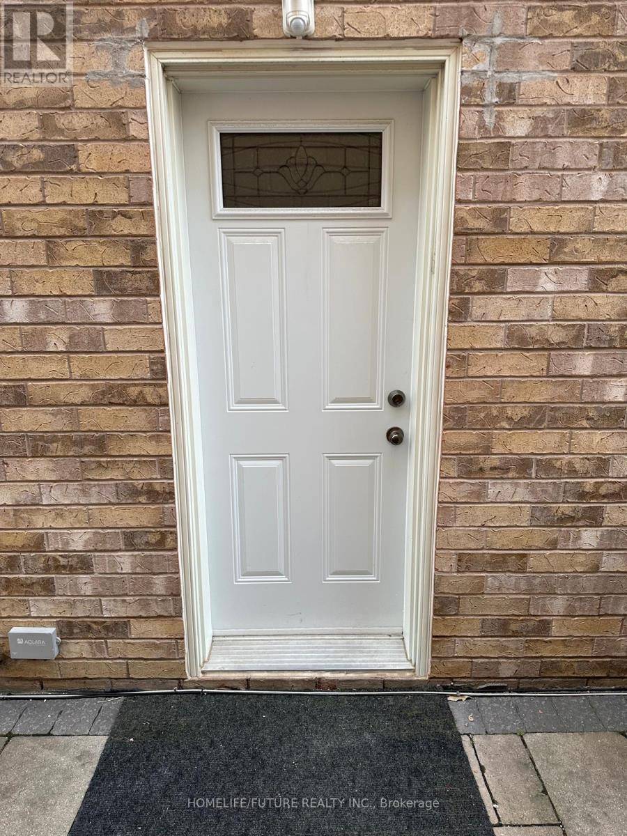 Toronto (rouge), ON M1X1W8,19 Hummingbird DR #Bsmt