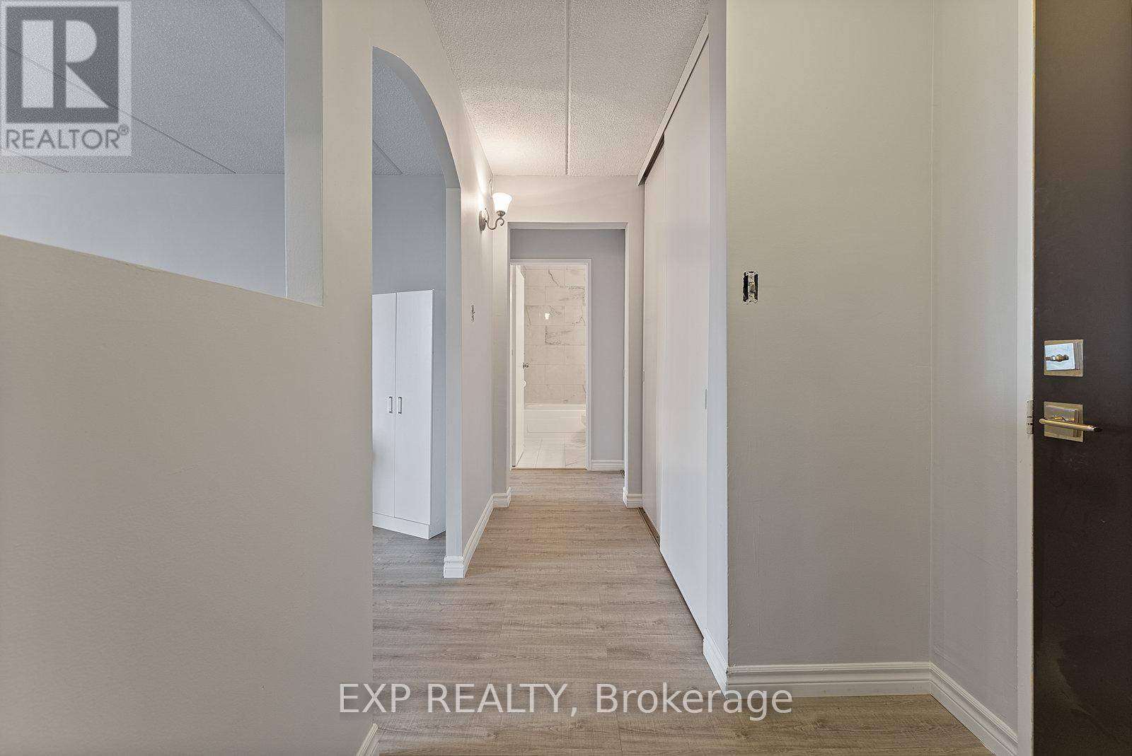 Toronto (dorset Park), ON M1P2M8,2 Glamorgan AVE #612
