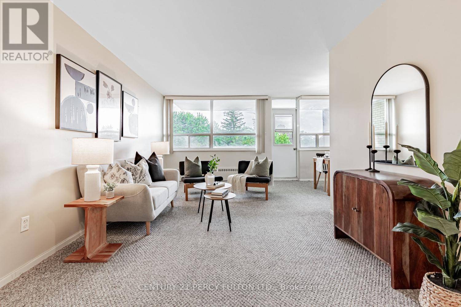 Toronto (scarborough Village), ON M1M1R1,3311 Kingston RD #312