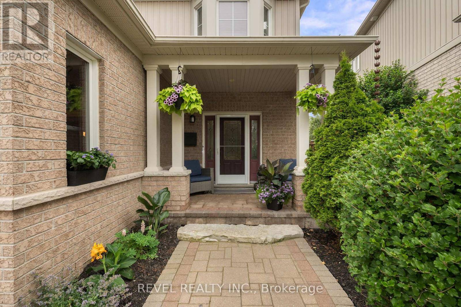 Clarington (bowmanville), ON L1C0A3,14 KAUKONEN COURT