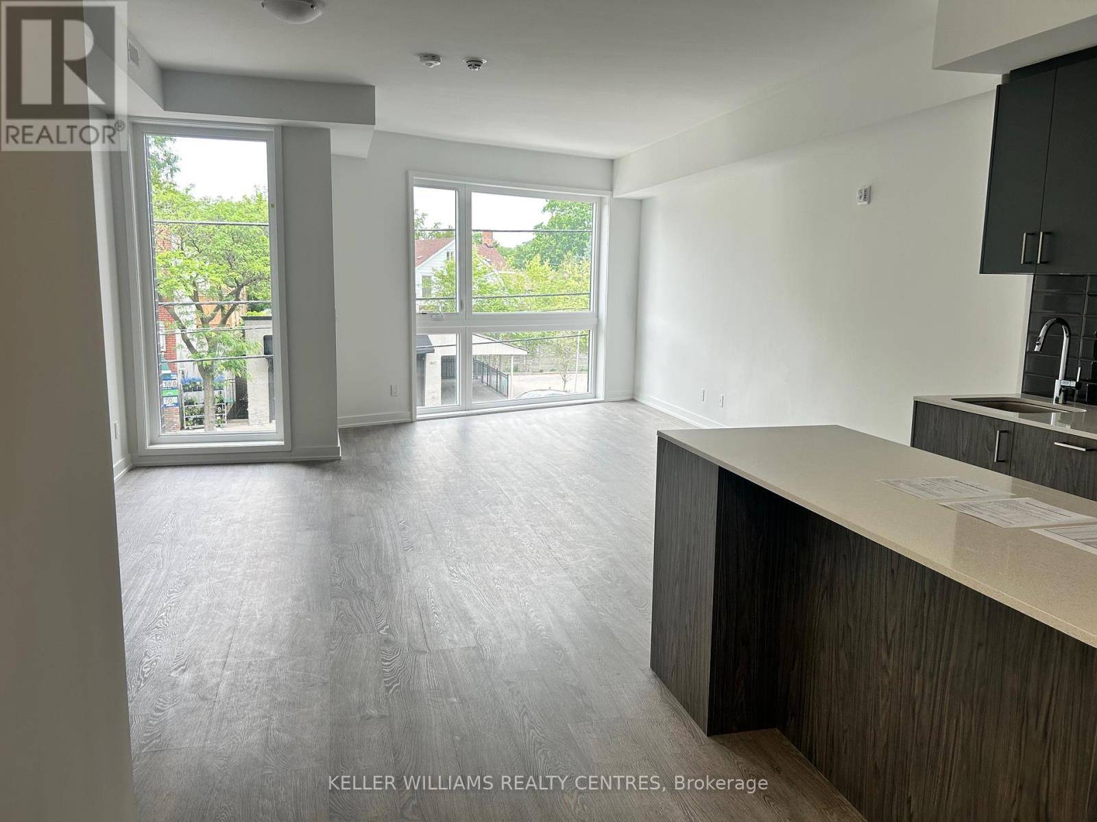 Toronto (birchcliffe-cliffside), ON M1N3C5,35 Birchcliff AVE #37