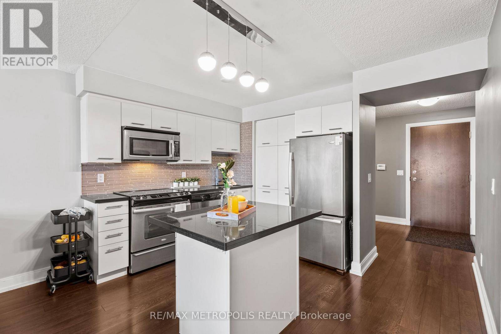 Toronto (agincourt South-malvern West), ON M1S0G4,135 Village Green SQ #816