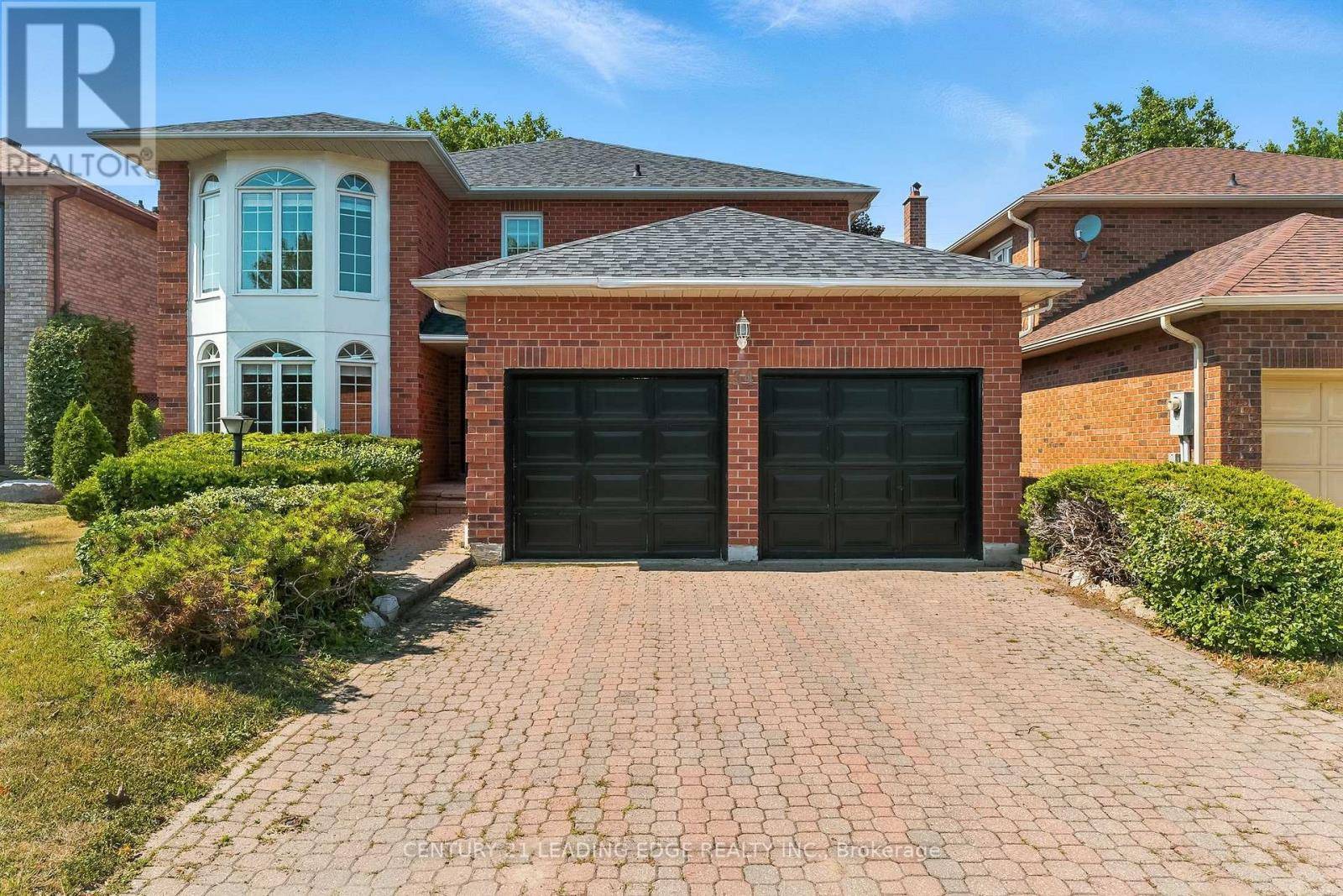 Whitby (pringle Creek), ON L1N7Y6,34 HENDERSON DRIVE
