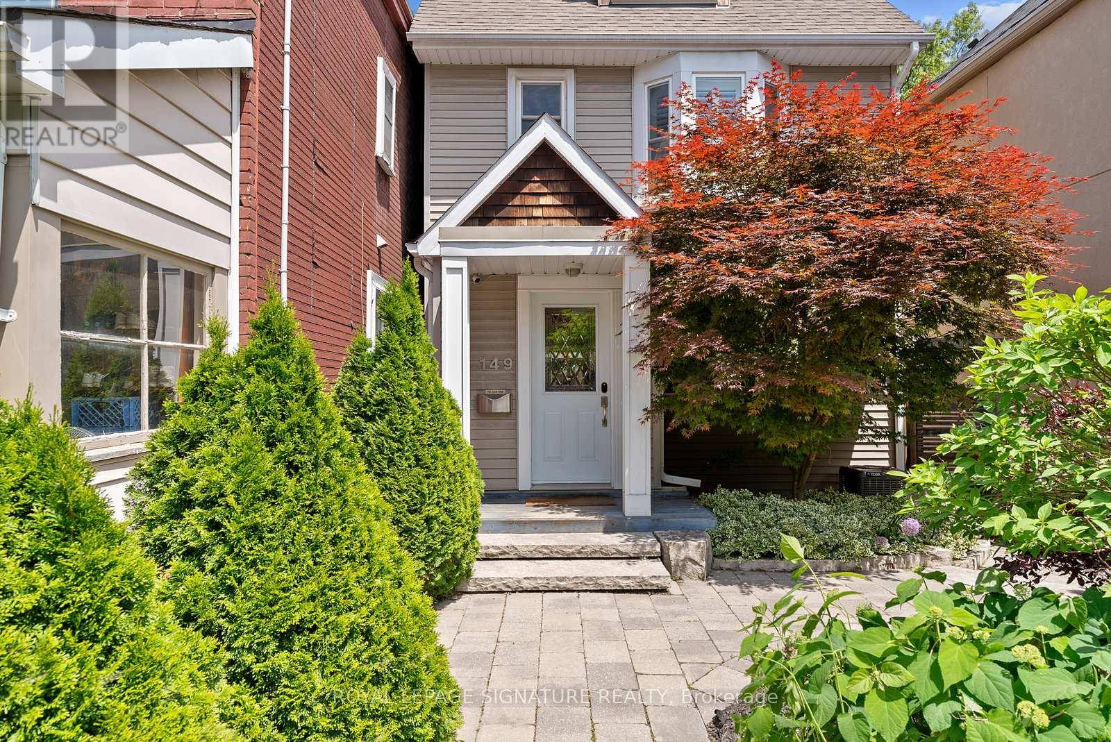 Toronto (south Riverdale), ON M4M2Z4,149 GALT AVENUE