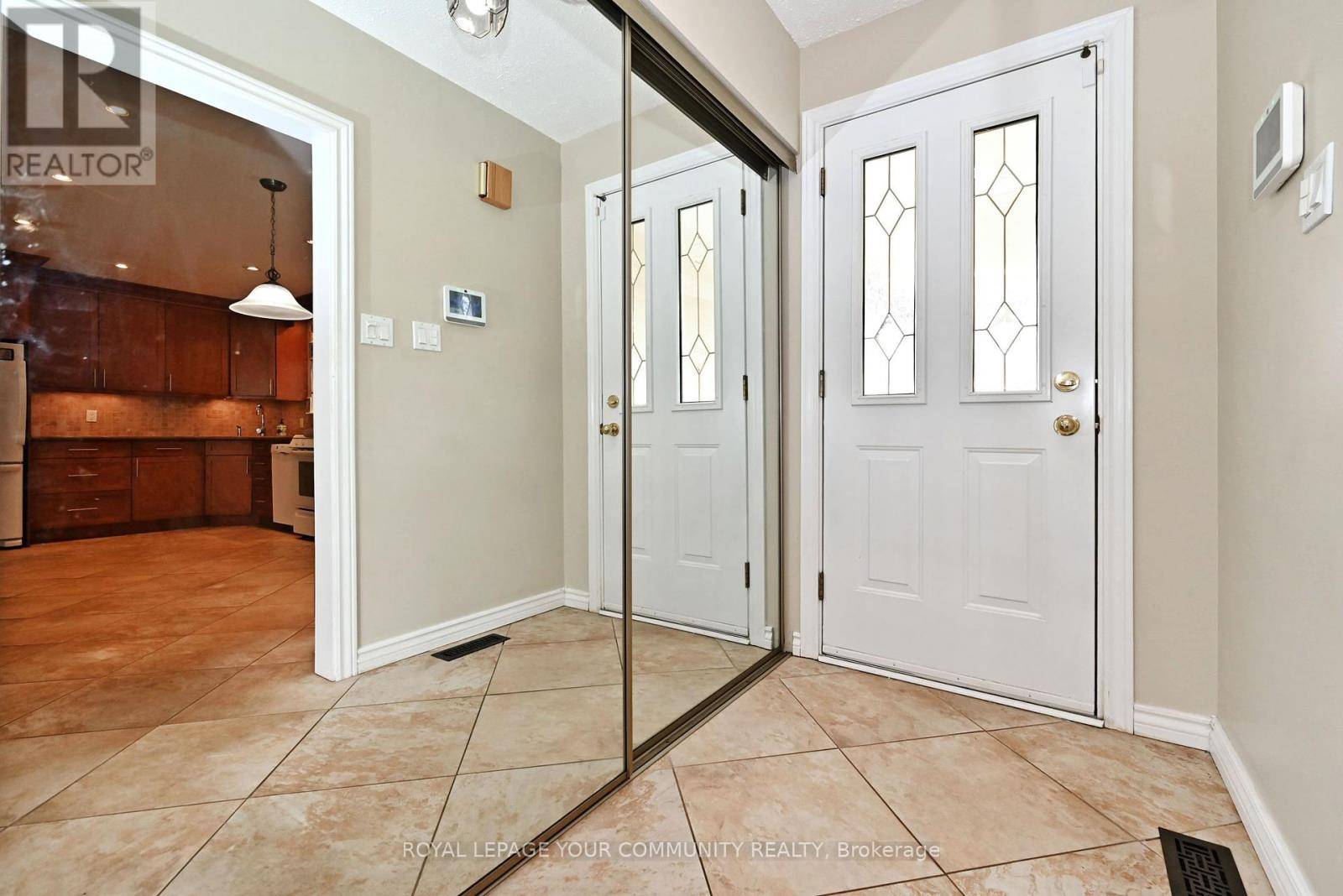 Pickering (west Shore), ON L1W2W3,808 BATORY AVENUE