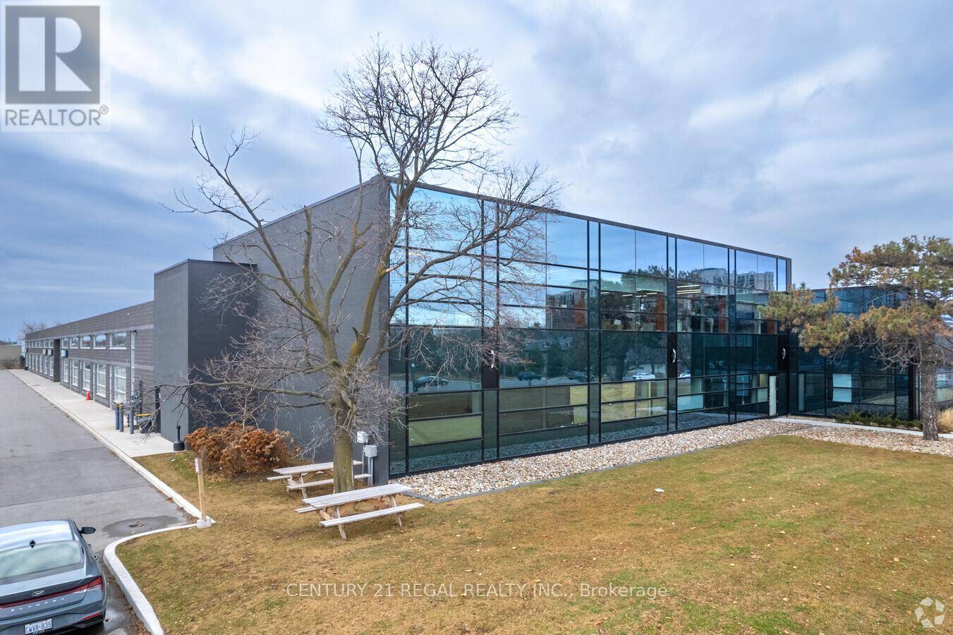 Toronto (clairlea-birchmount), ON M1P2H1,1550 Birchmount RD #204