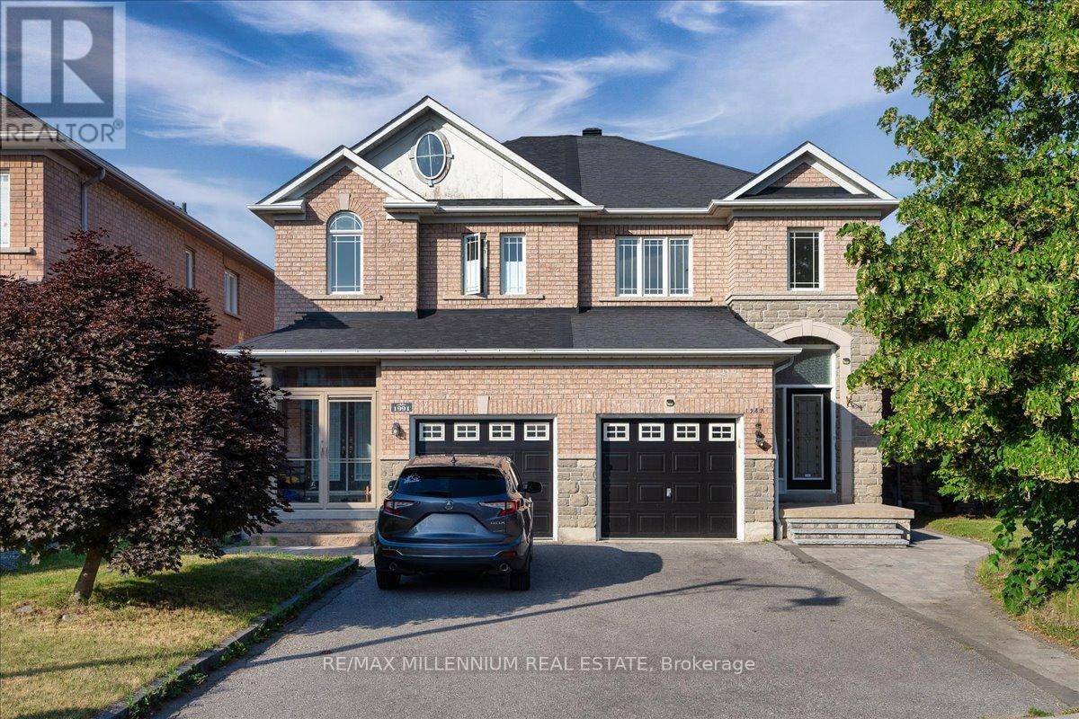 Pickering (highbush), ON L1V7J3,1989 CALVINGTON DRIVE