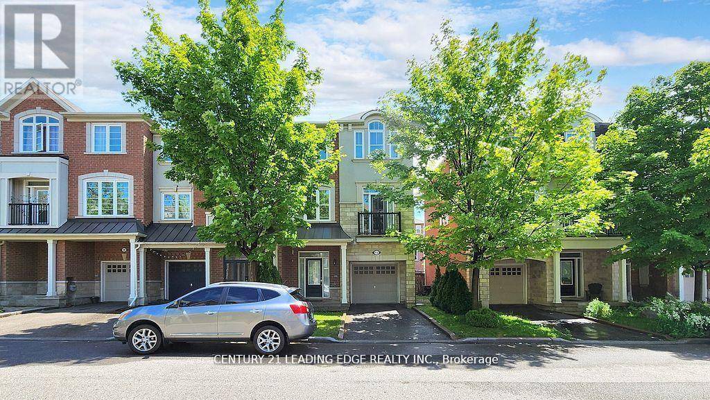 Toronto (clairlea-birchmount), ON M1L0C7,15 YATES AVENUE