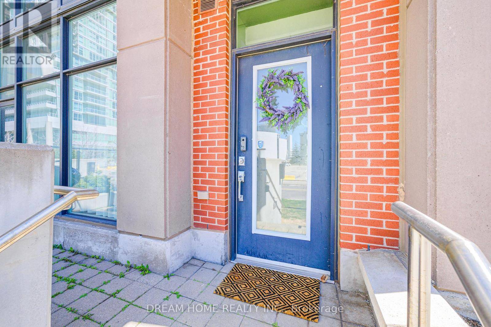 Toronto (bendale), ON M1P0B3,1 TOWN CENTRE COURT