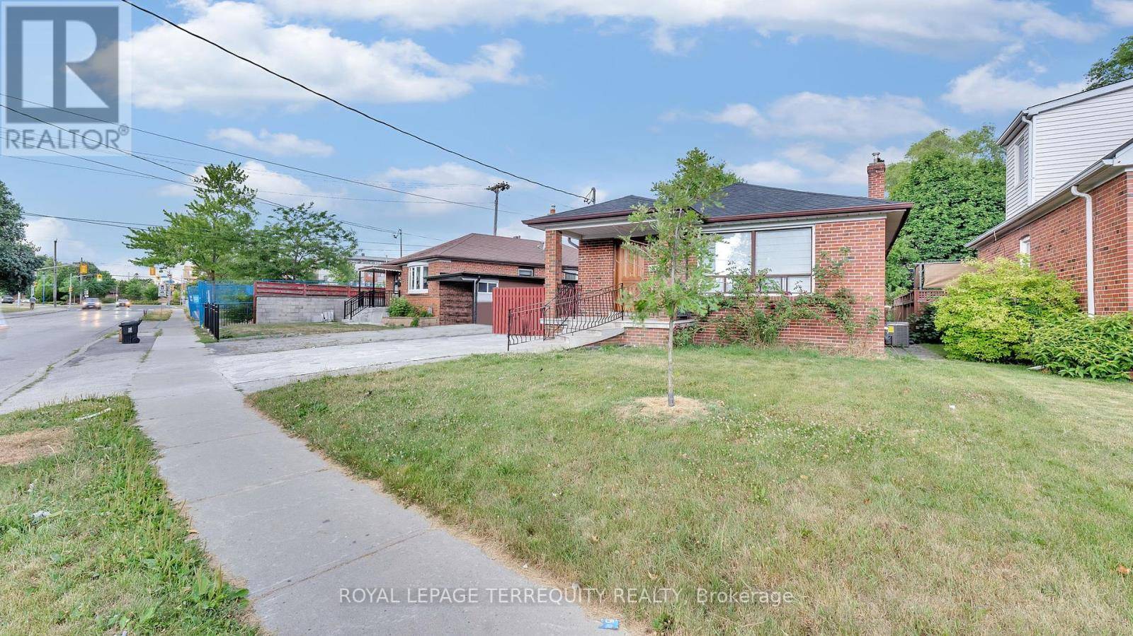 Toronto (wexford-maryvale), ON M1R2V3,12 LYNVALLEY CRESCENT