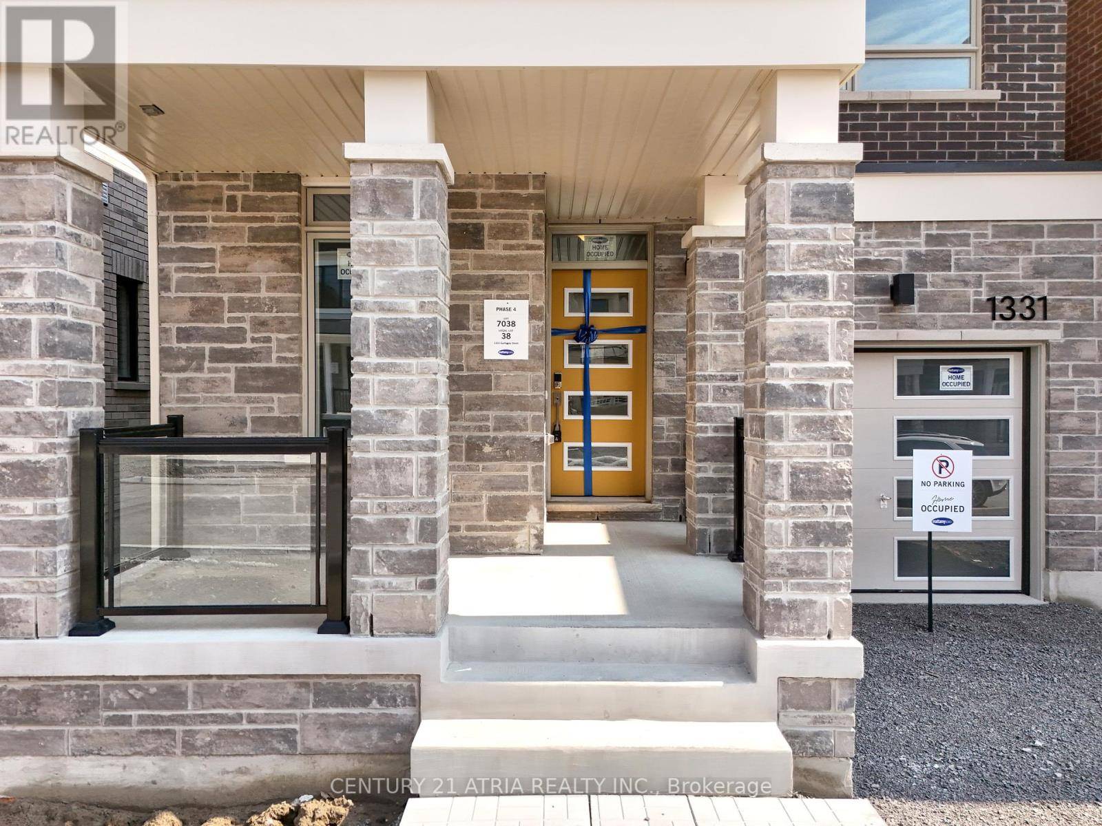 Pickering, ON L1X0T2,1331 GARTHDALE STREET