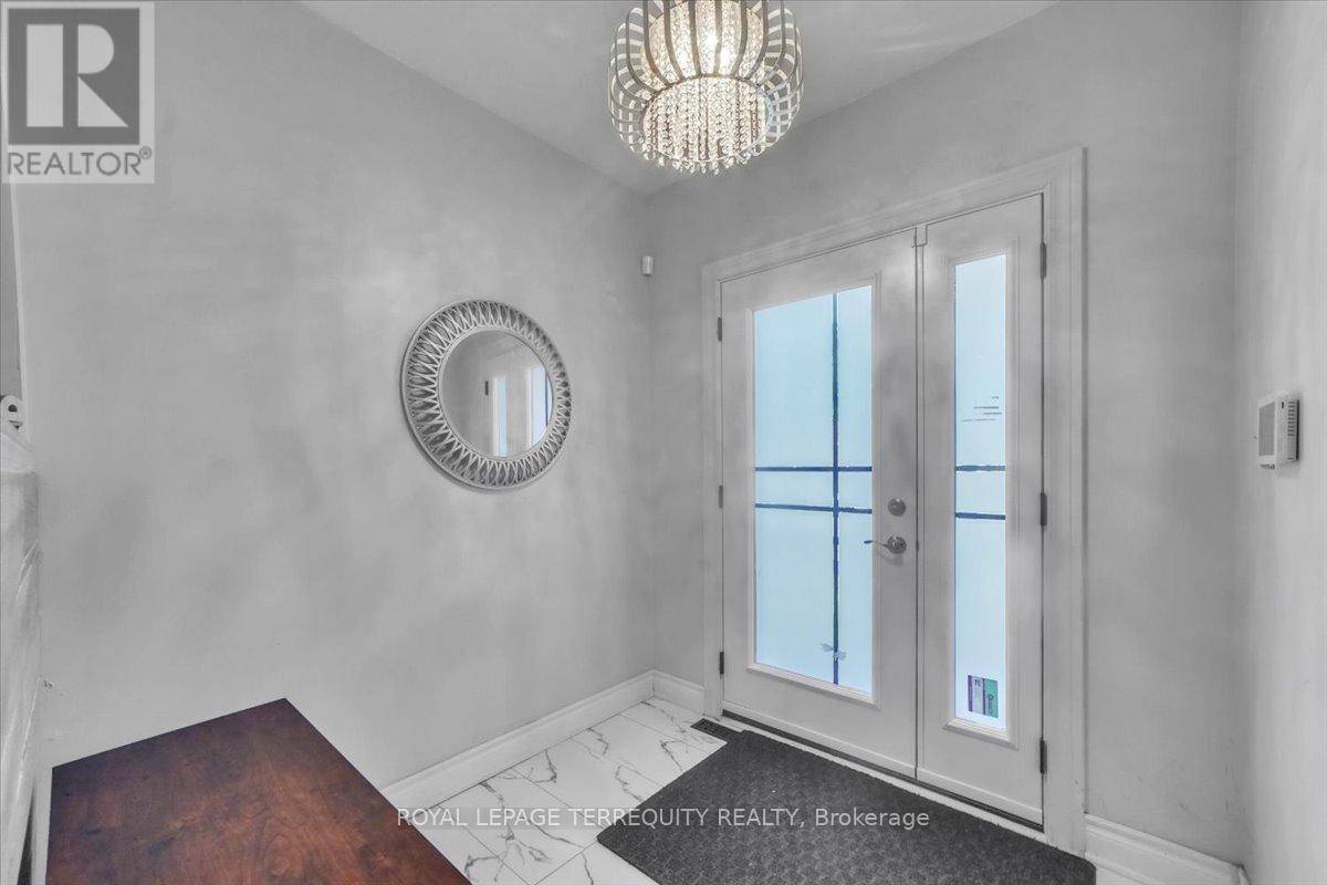 Clarington (courtice), ON L1E3B5,117 WILKINS CRESCENT