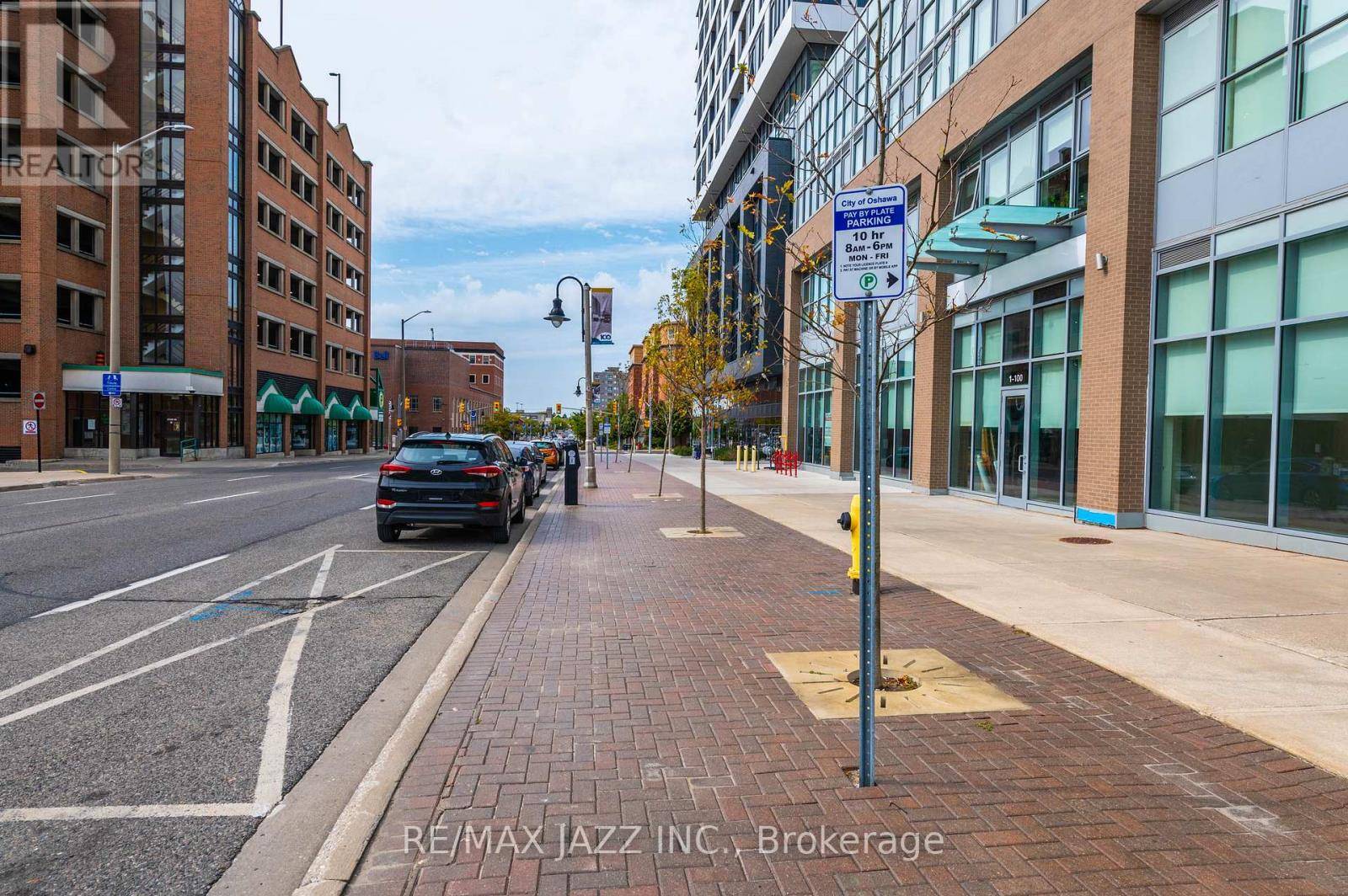 Oshawa (o'neill), ON L1G0A2,100 Bond ST East #1A