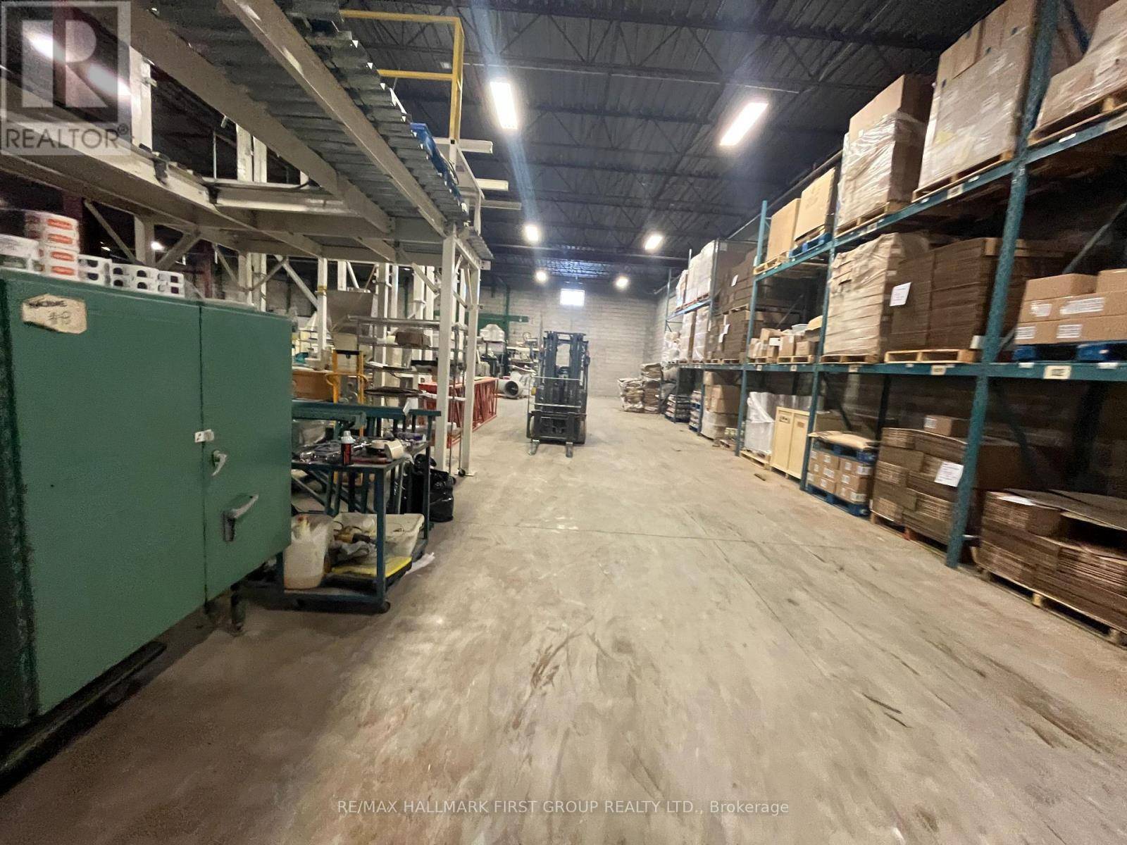 Pickering (brock Industrial), ON L1W4C3,1773 BAYLY STREET