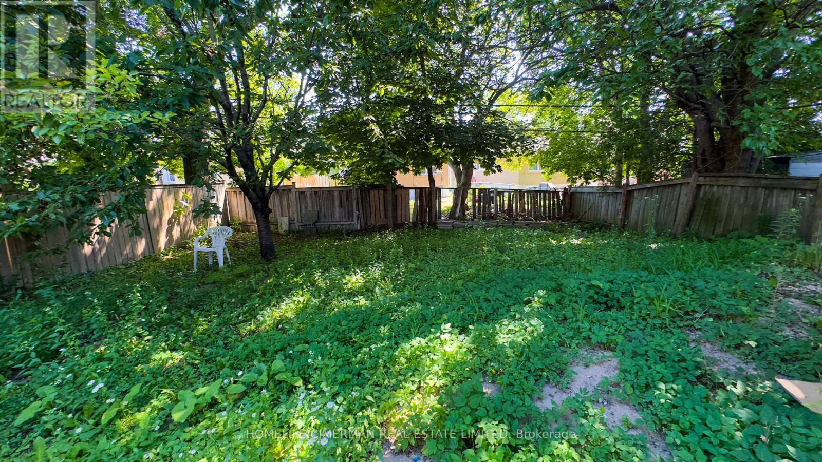 Toronto (woburn), ON M1H1Z2,65 SHARBOT AVENUE