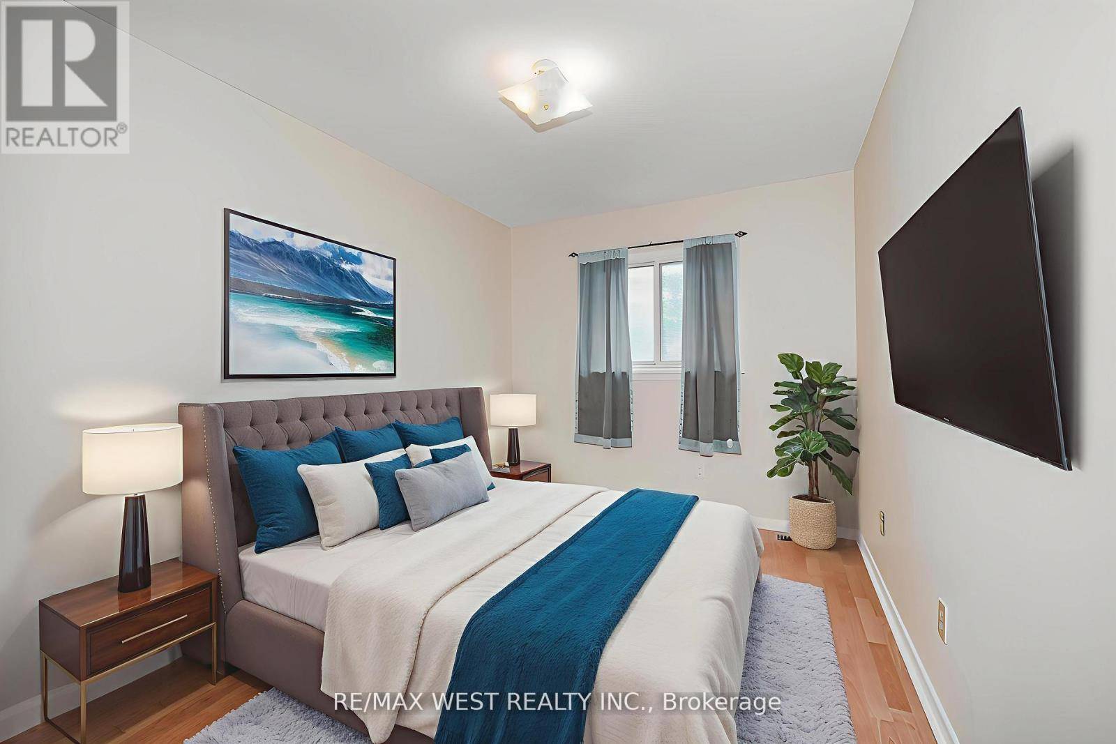Toronto (l'amoreaux), ON M1W2M8,44 Chester Le BLVD #22