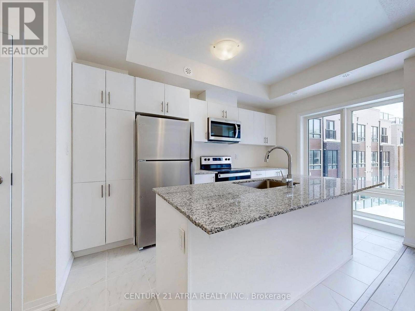 Toronto (malvern), ON M1B0E8,165 Tapscott RD #32