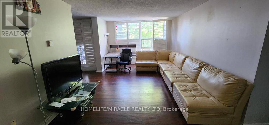 Toronto (agincourt South-malvern West), ON M1S2Y3,1701 Mccowan RD #207