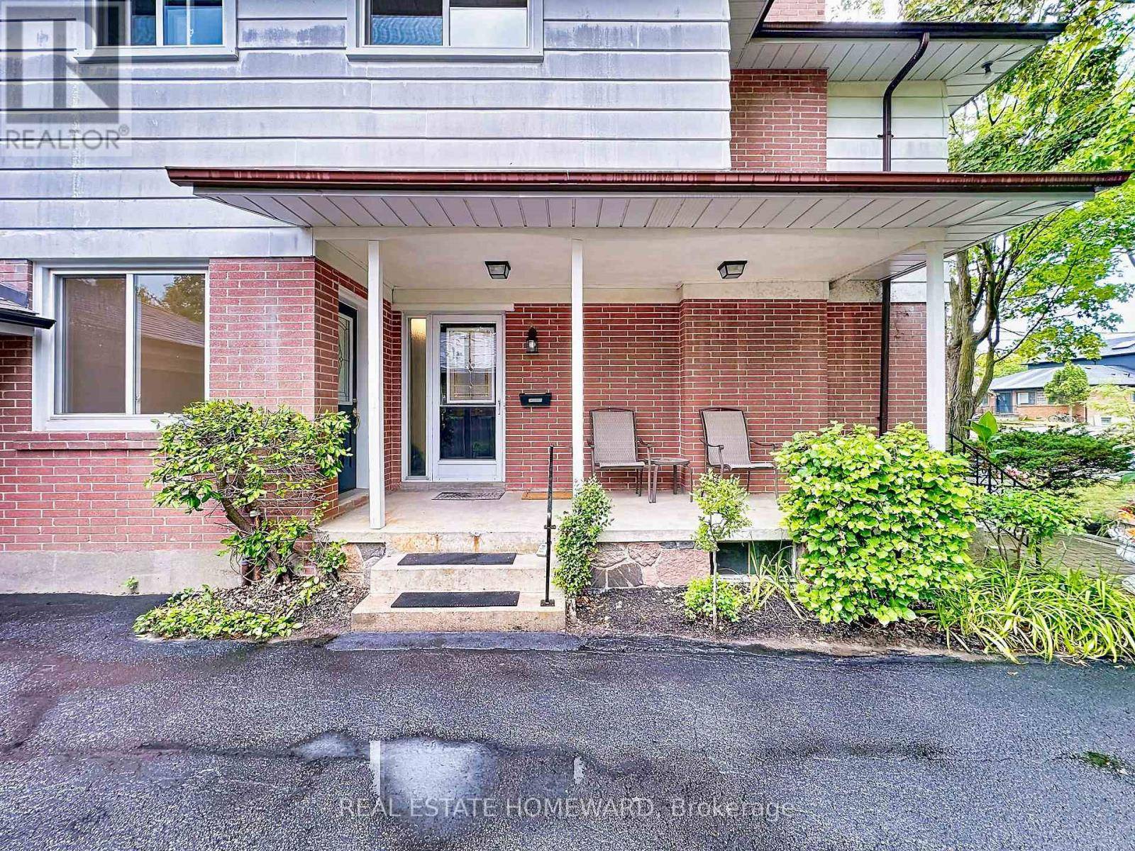 Toronto (agincourt South-malvern West), ON M1S1L1,55 EMMELINE CRESCENT