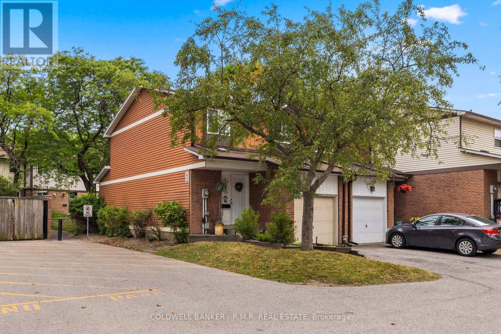 Oshawa (vanier), ON L1J6M5,540 Dorchester DR #15