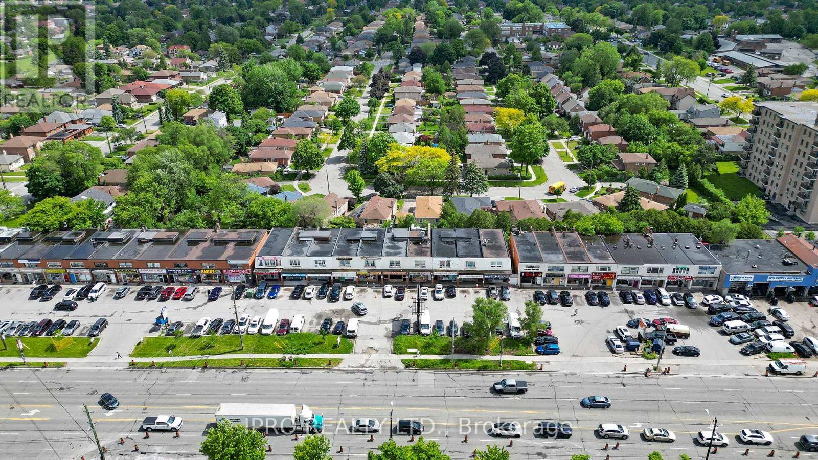 Toronto (wexford-maryvale), ON M1R2Y3,1847 LAWRENCE AVENUE E