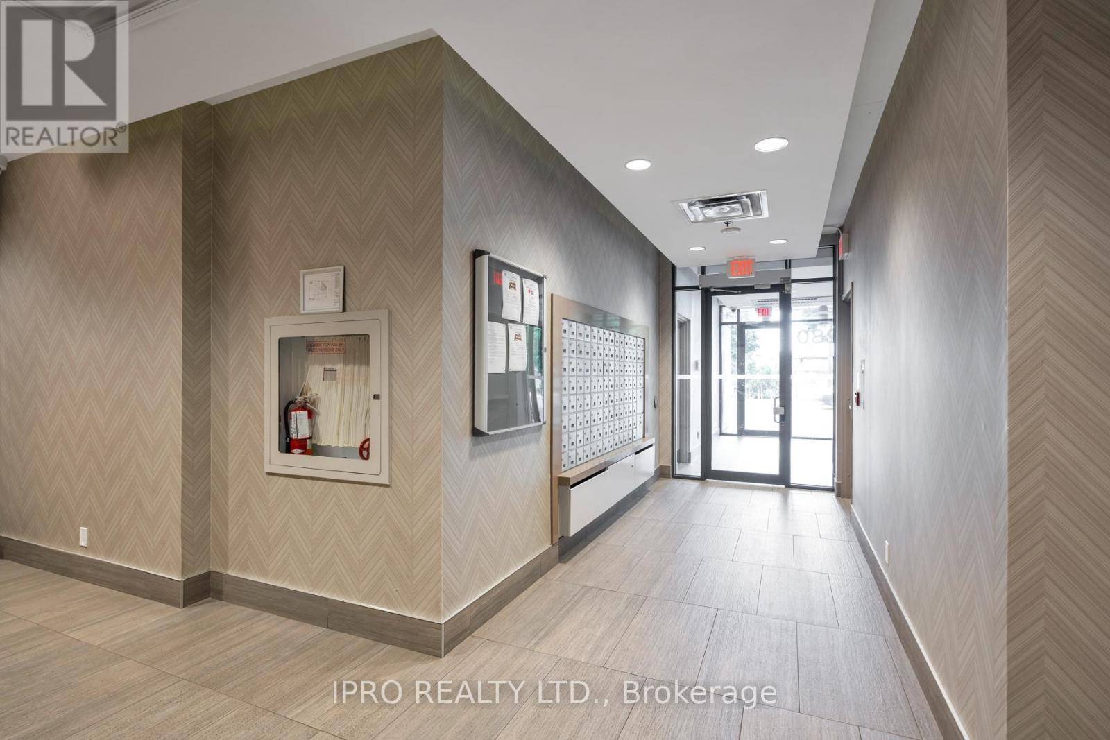 Toronto (danforth Village-east York), ON M4J0A3,280 Donlands AVE #608