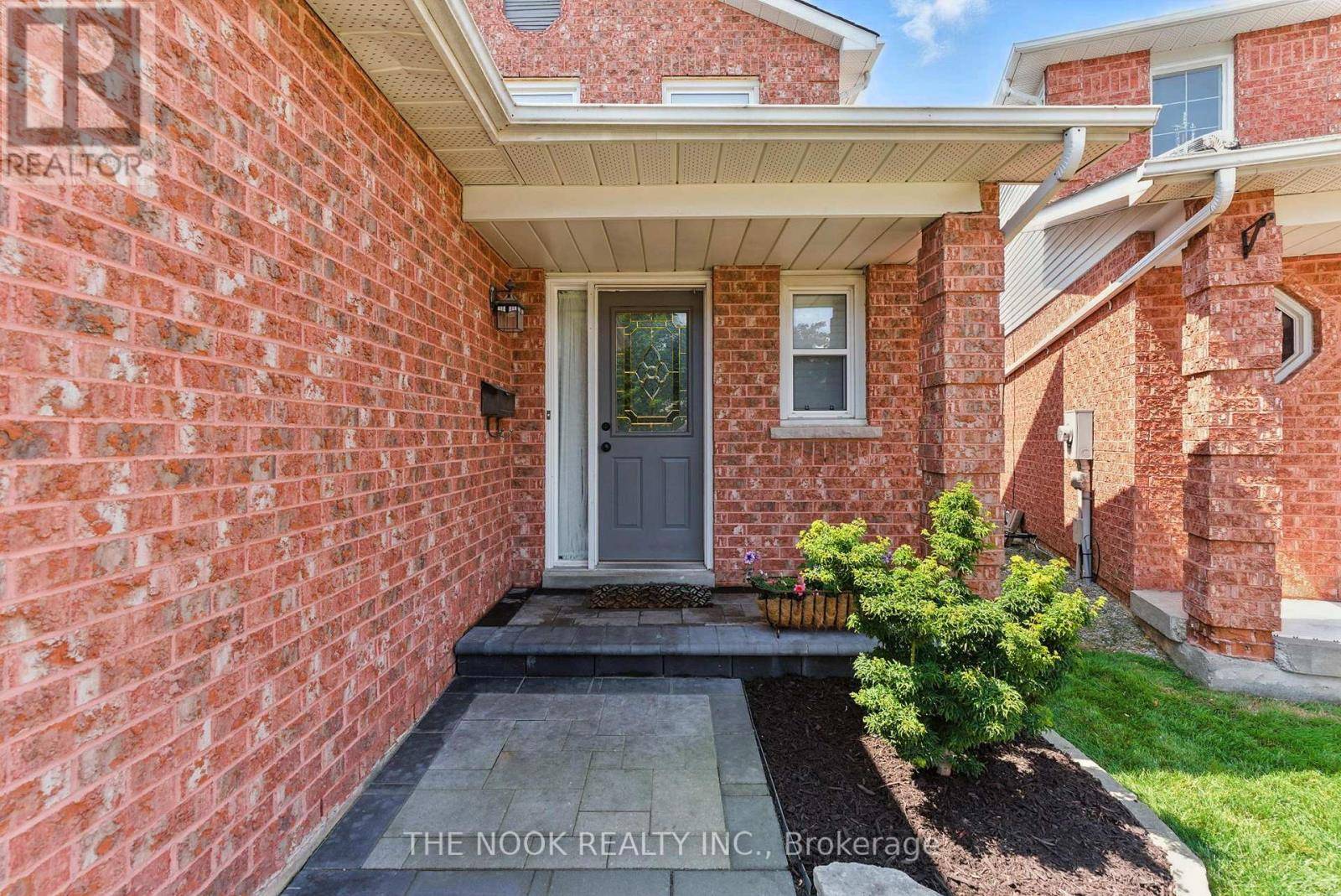Clarington (courtice), ON L1E2H6,101 POOLTON CRESCENT