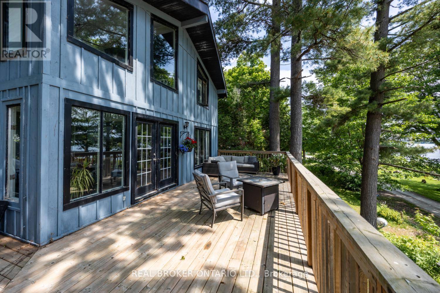 Scugog, ON L9L1B4,126 PINE POINT LANE