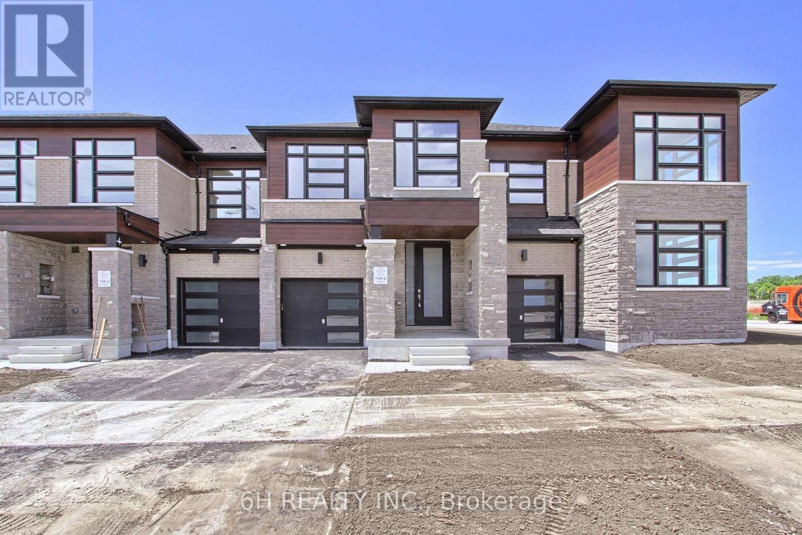 Pickering, ON L1X0L8,2616 HIBISCUS DRIVE