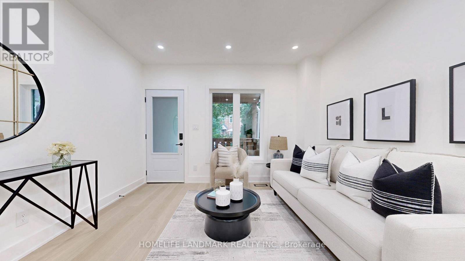 Toronto (crescent Town), ON M4C1T5,26 BALFOUR AVENUE