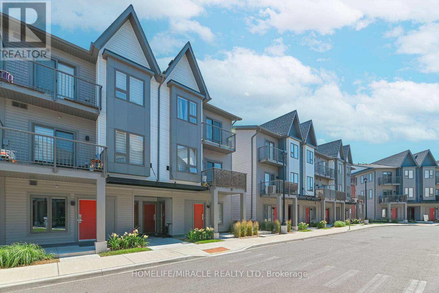 Pickering (duffin Heights), ON L1P2V8,2635 William Jackson DR #723