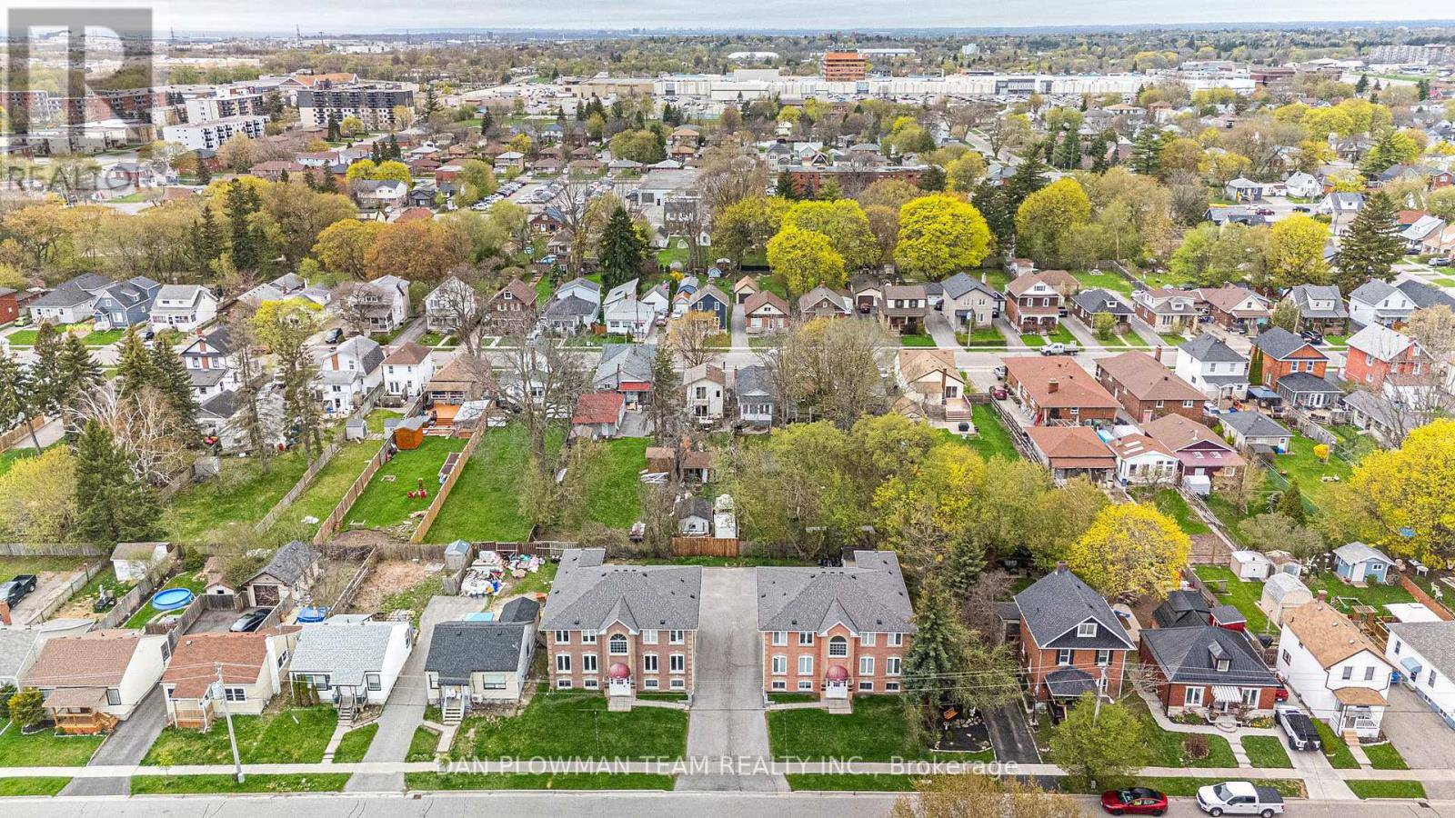 Oshawa (vanier), ON L1J4A5,176 NASSAU STREET